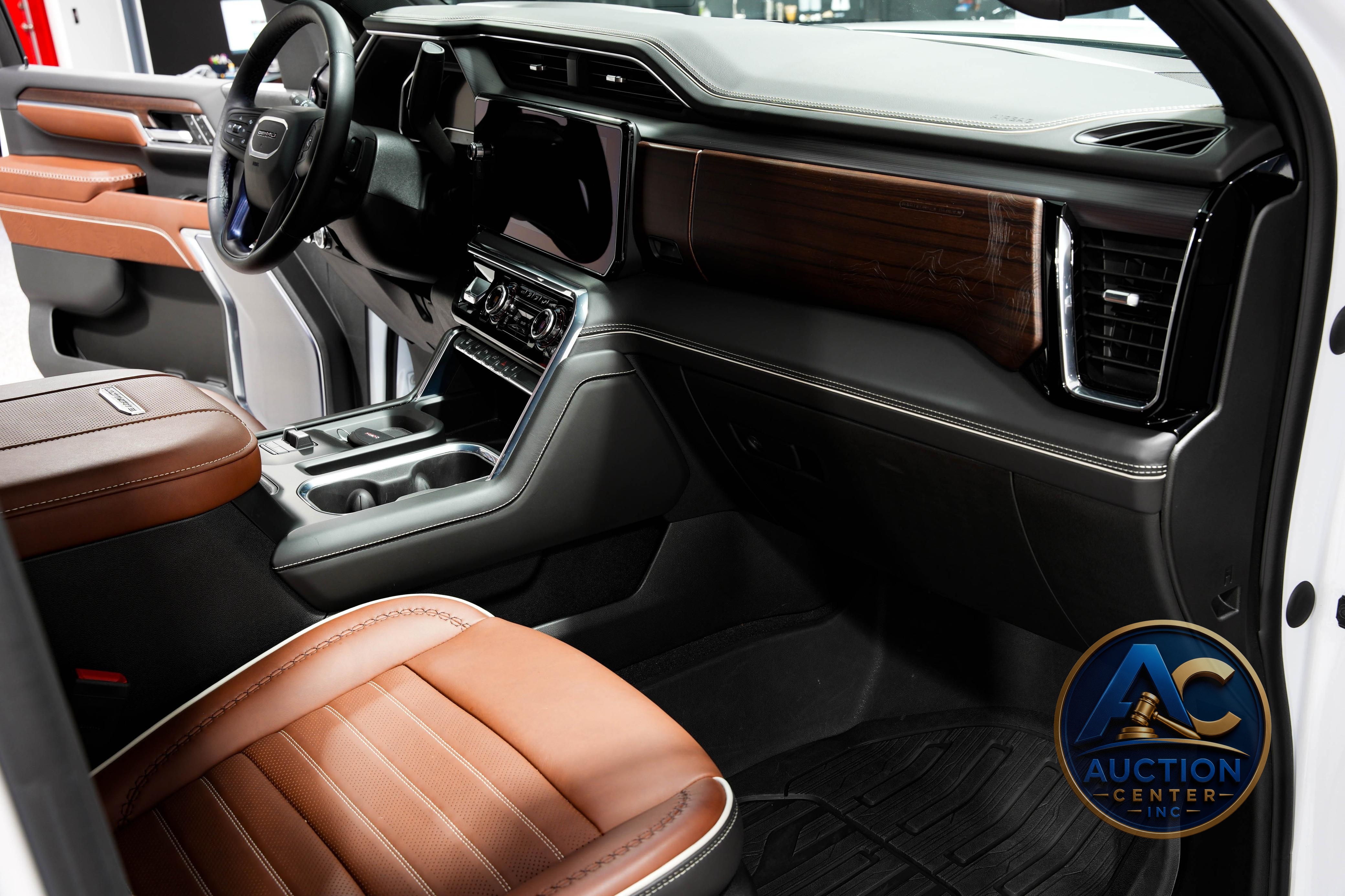 2024 GMC Sierra 3500HD Denali Ultimate Crew Cab