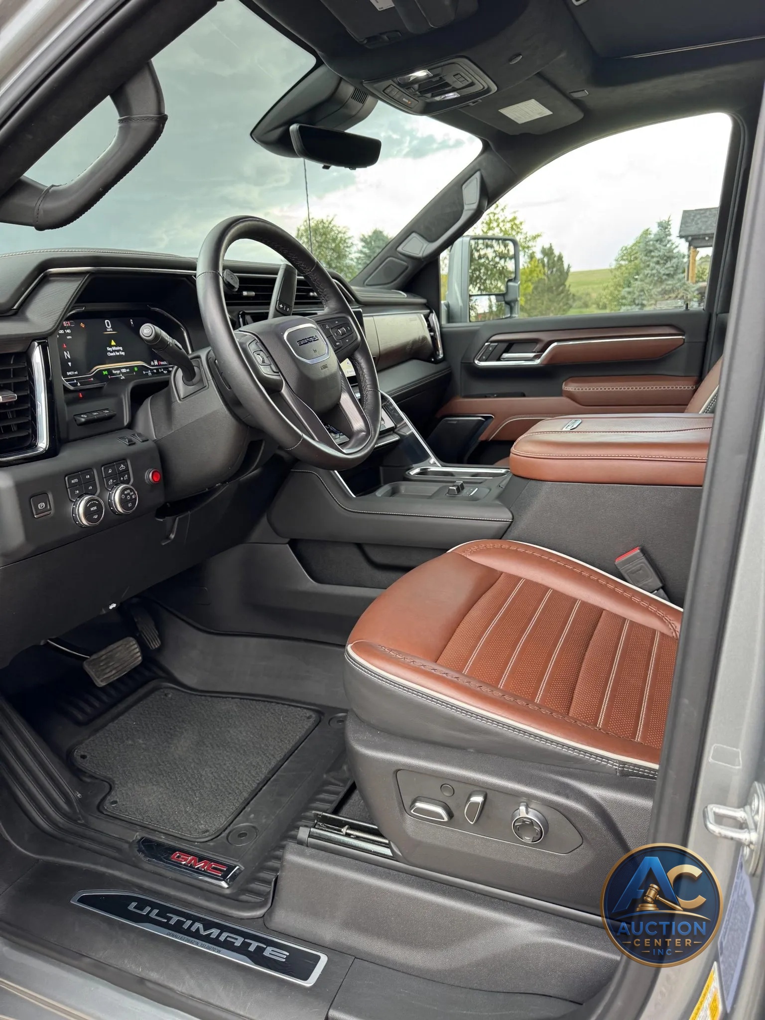 2024 GMC Sierra 3500HD Denali Ultimate Crew Cab Duallн