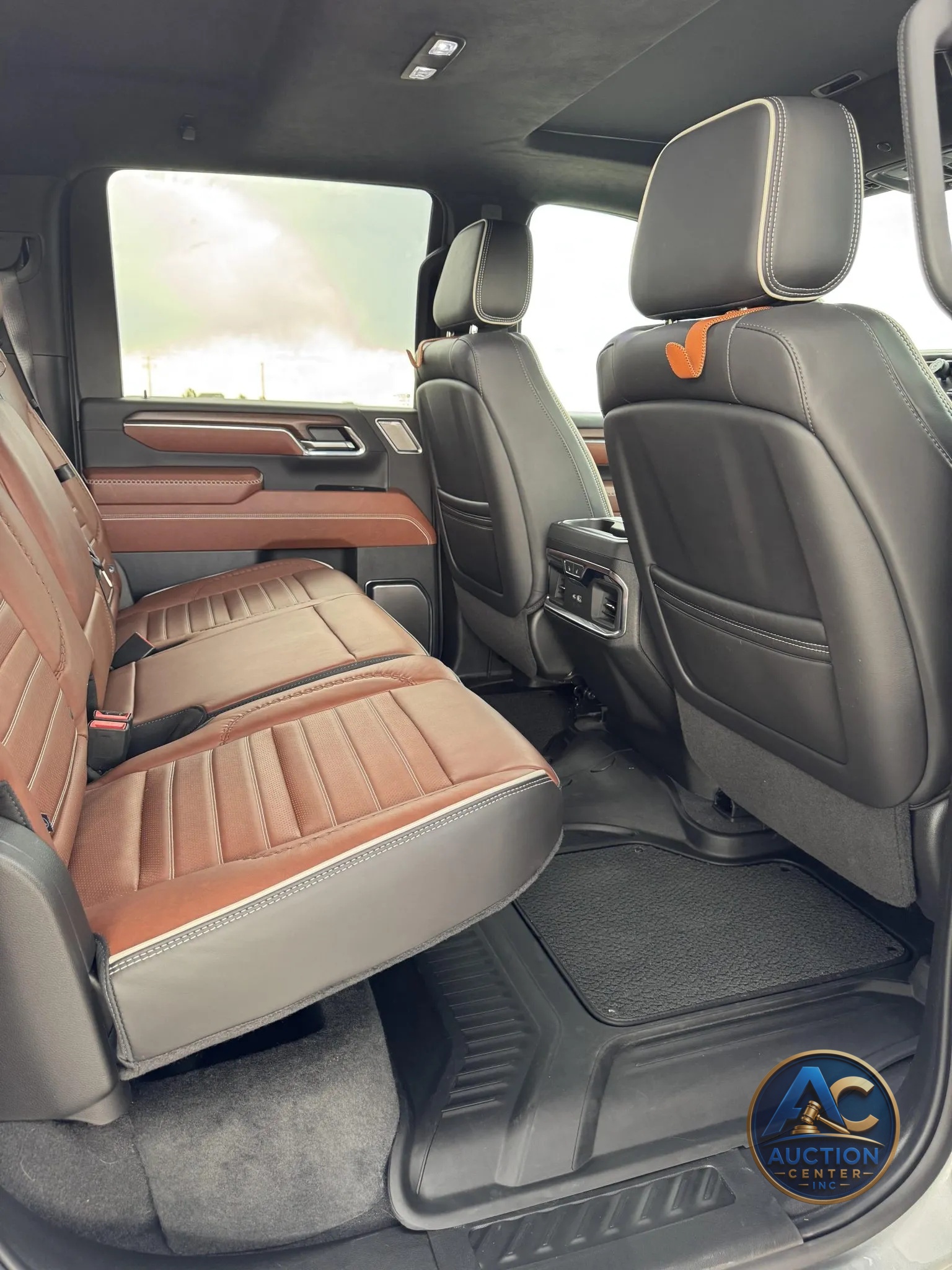 2024 GMC Sierra 3500HD Denali Ultimate Crew Cab Duallн