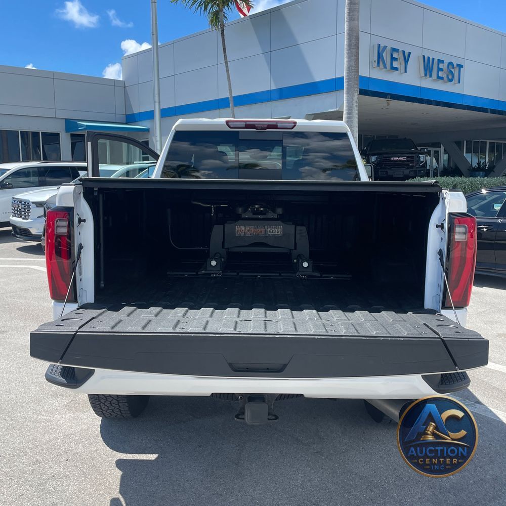 2024 GMC Sierra 3500HD Denali Ultimate