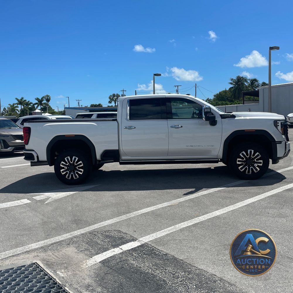 2024 GMC Sierra 3500HD Denali Ultimate