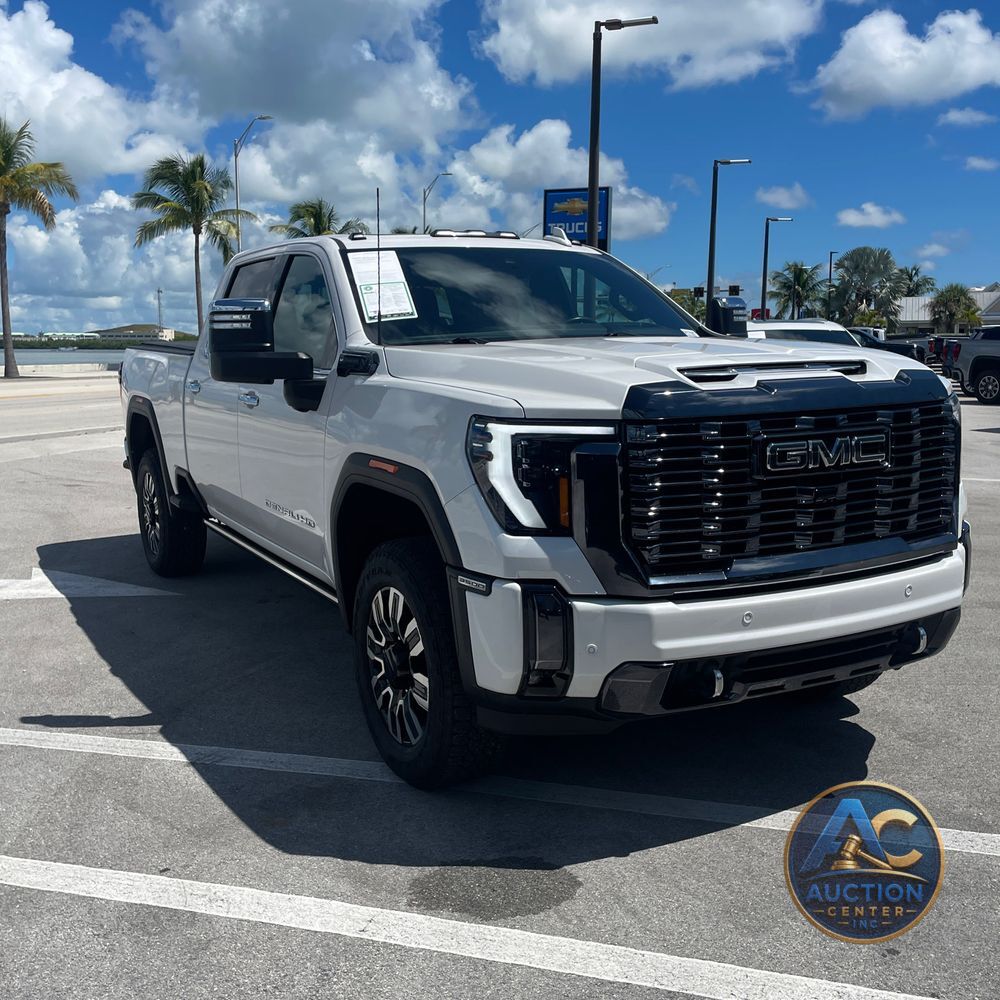 2024 GMC Sierra 3500HD Denali Ultimate
