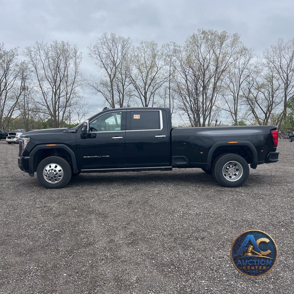 2024 GMC Sierra 3500 Denali Ultimate