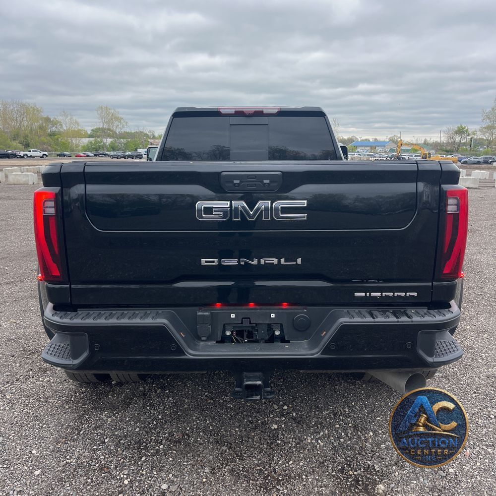 2024 GMC Sierra 3500 Denali Ultimate