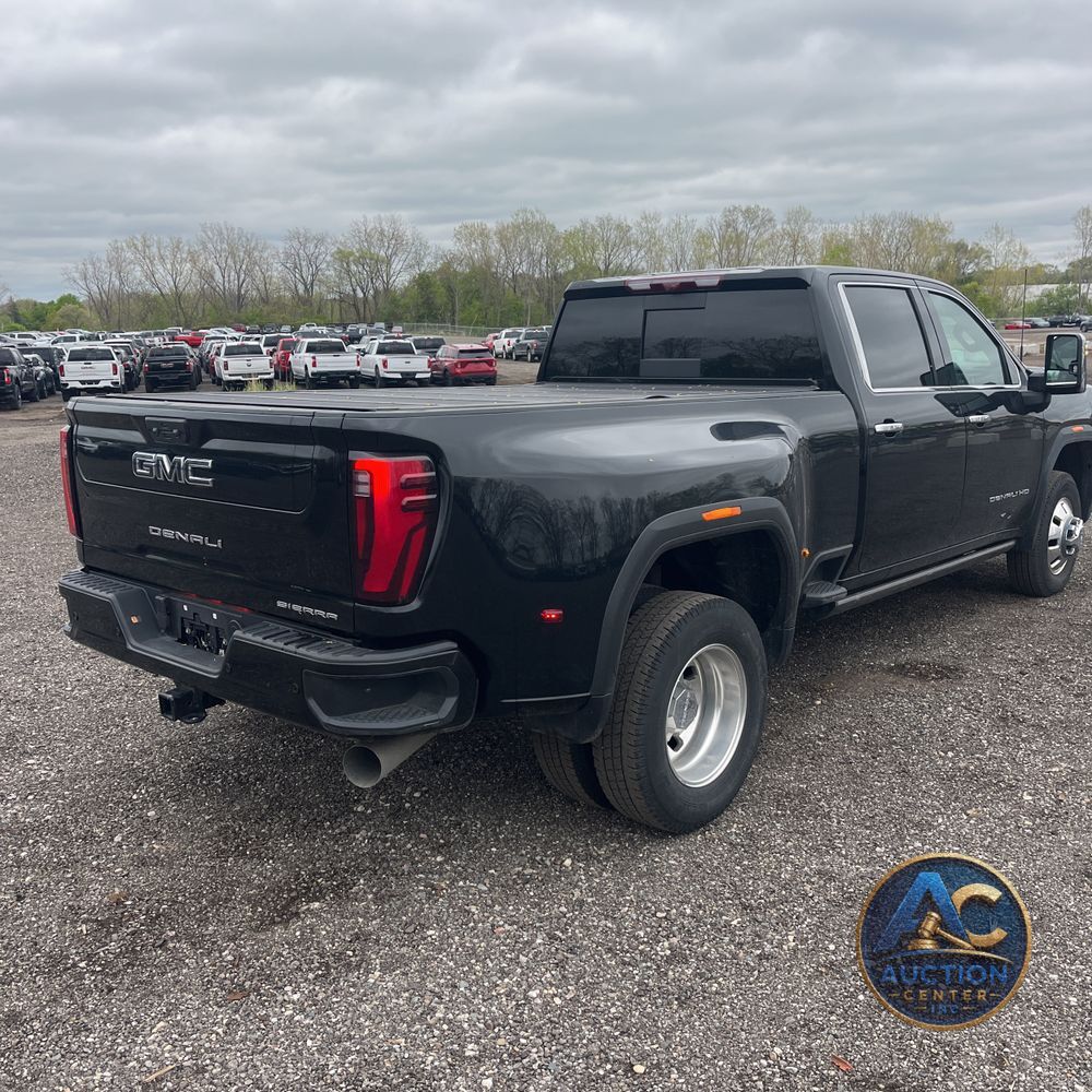 2024 GMC Sierra 3500 Denali Ultimate