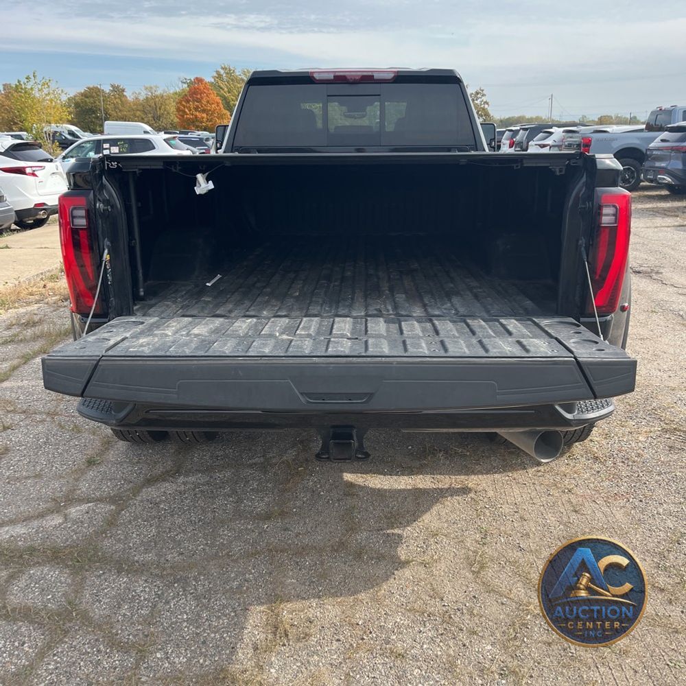 2024 GMC Sierra 3500 Denali Ultimate