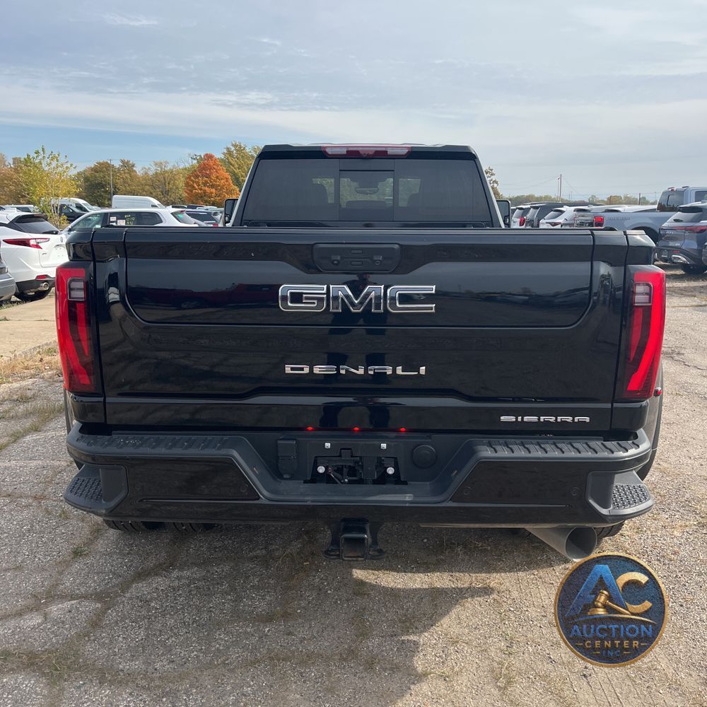 2024 GMC Sierra 3500 Denali Ultimate