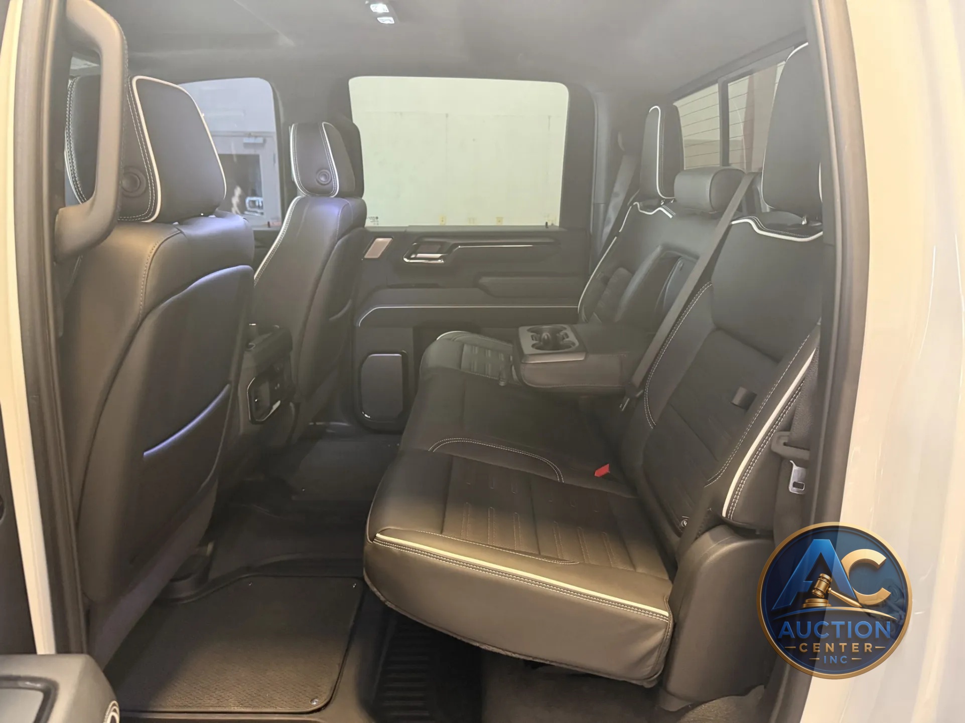 This 2024 GMC Sierra 2500HD AT4X Crew Cab
