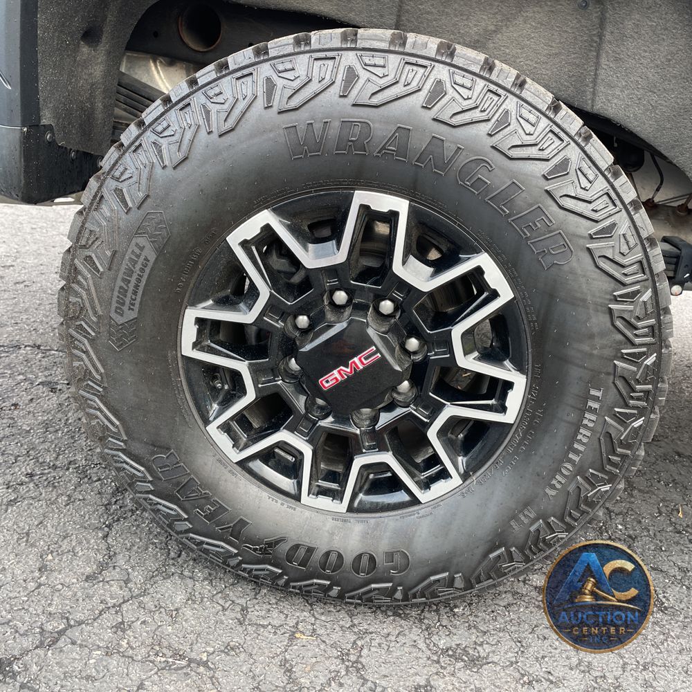 2024 GMC Sierra 2500 AT4X