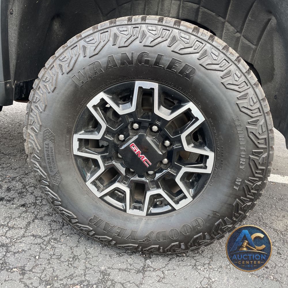 2024 GMC Sierra 2500 AT4X
