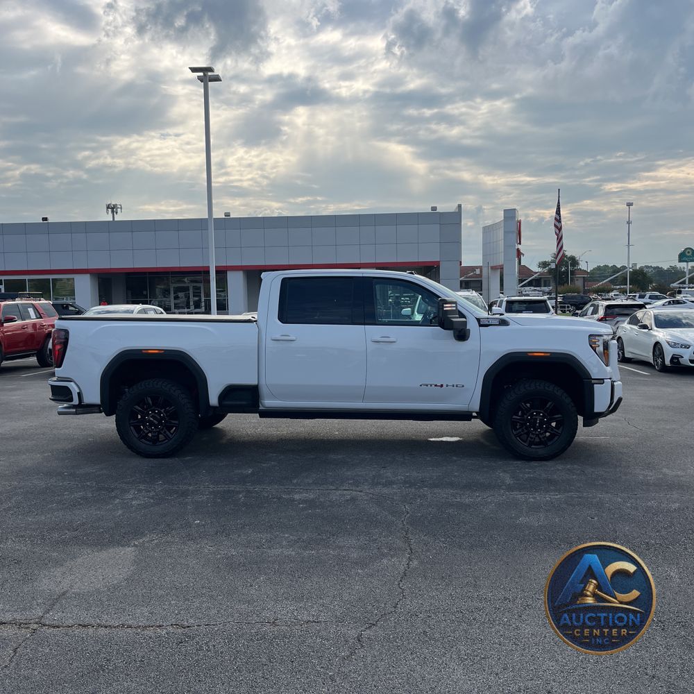 2025 GMC Sierra 2500HD AT4