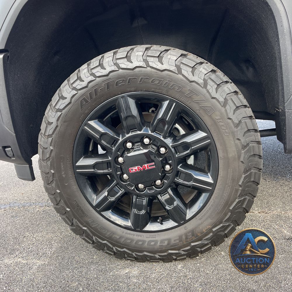 2025 GMC Sierra 2500HD AT4