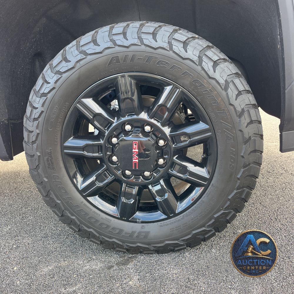2025 GMC Sierra 2500HD AT4