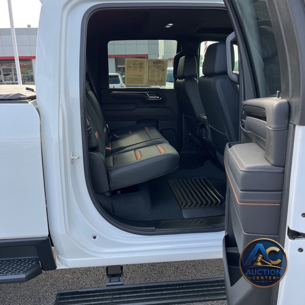 2025 GMC Sierra 2500HD AT4