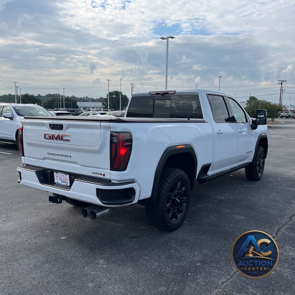 2025 GMC Sierra 2500HD AT4