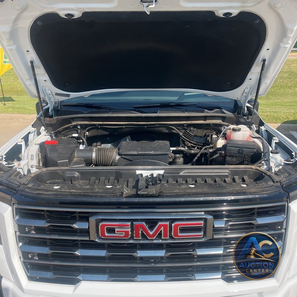 2025 GMC Sierra 2500HD AT4