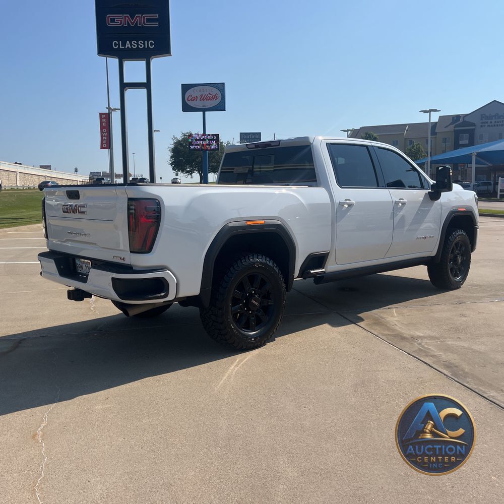 2025 GMC Sierra 2500HD AT4