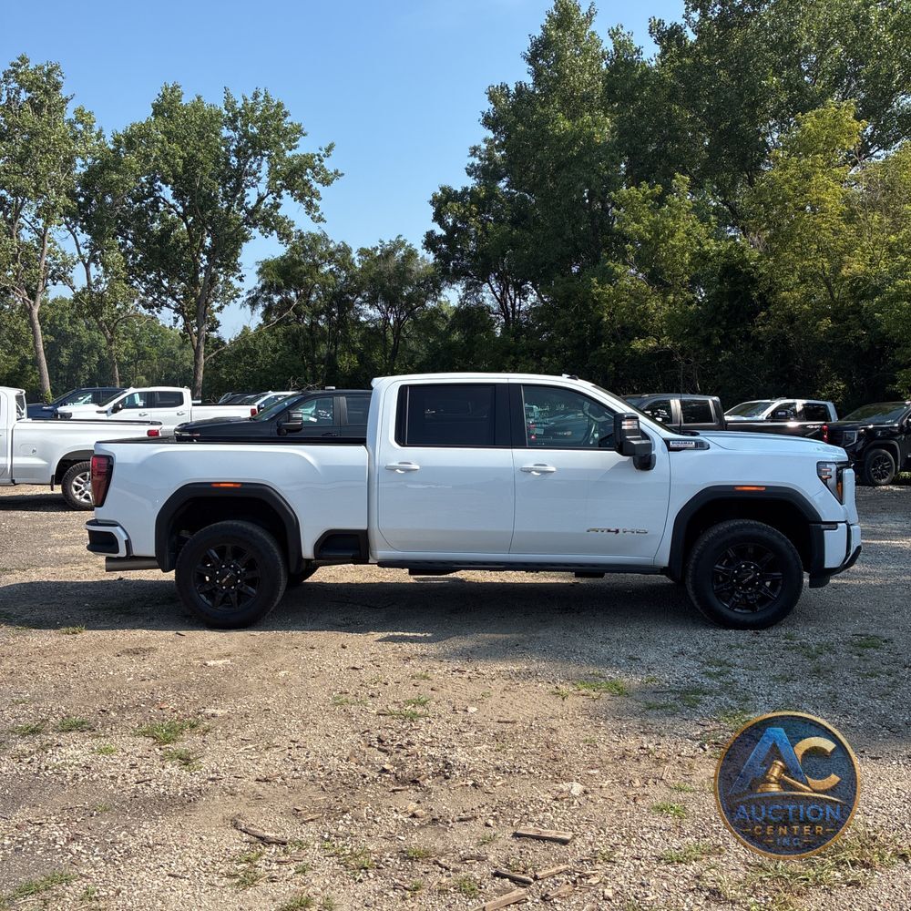 2025 GMC Sierra 2500 AT4