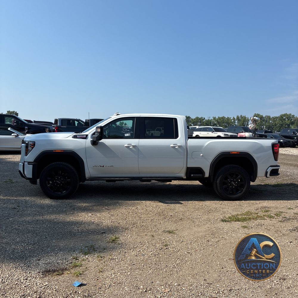 2025 GMC Sierra 2500 AT4