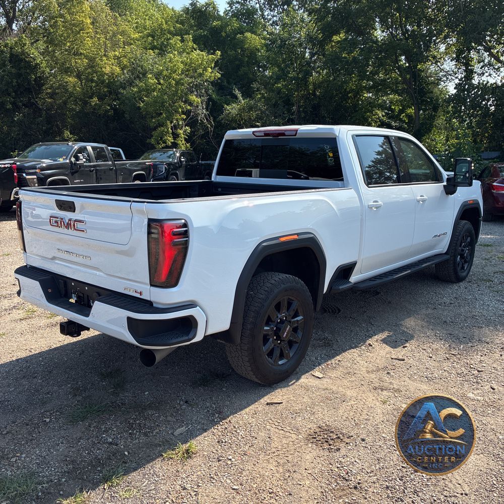 2025 GMC Sierra 2500 AT4