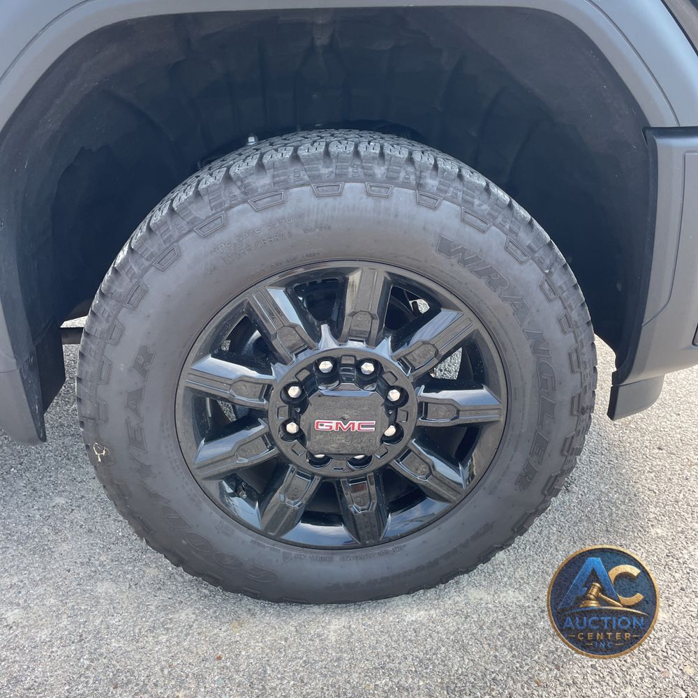 2025 GMC Sierra 2500HD AT4