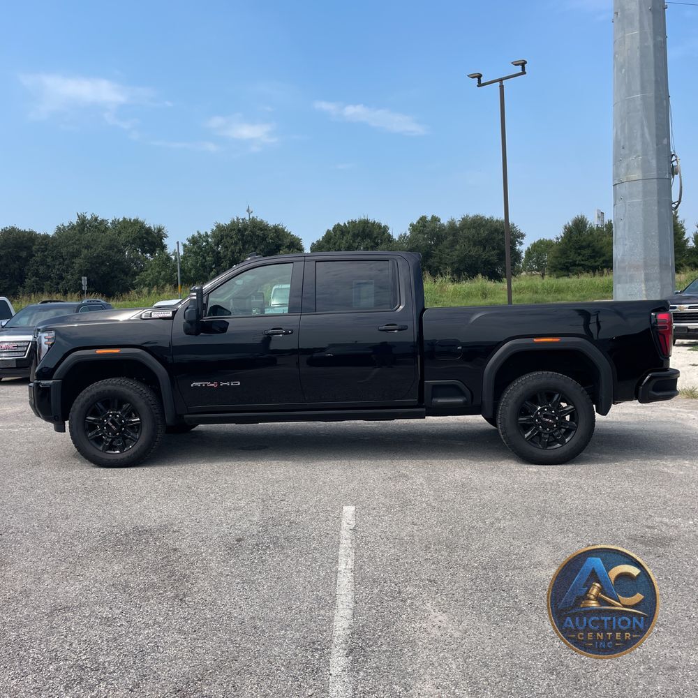 2025 GMC Sierra 2500HD AT4