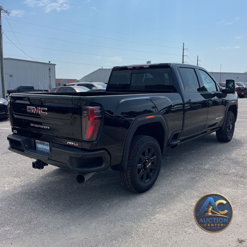 2025 GMC Sierra 2500HD AT4
