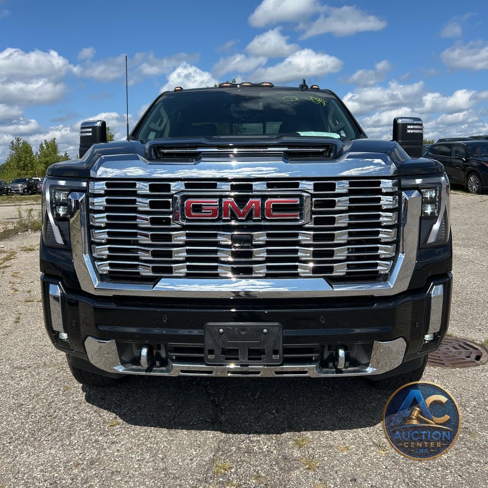 2025 GMC Sierra 2500 Denali