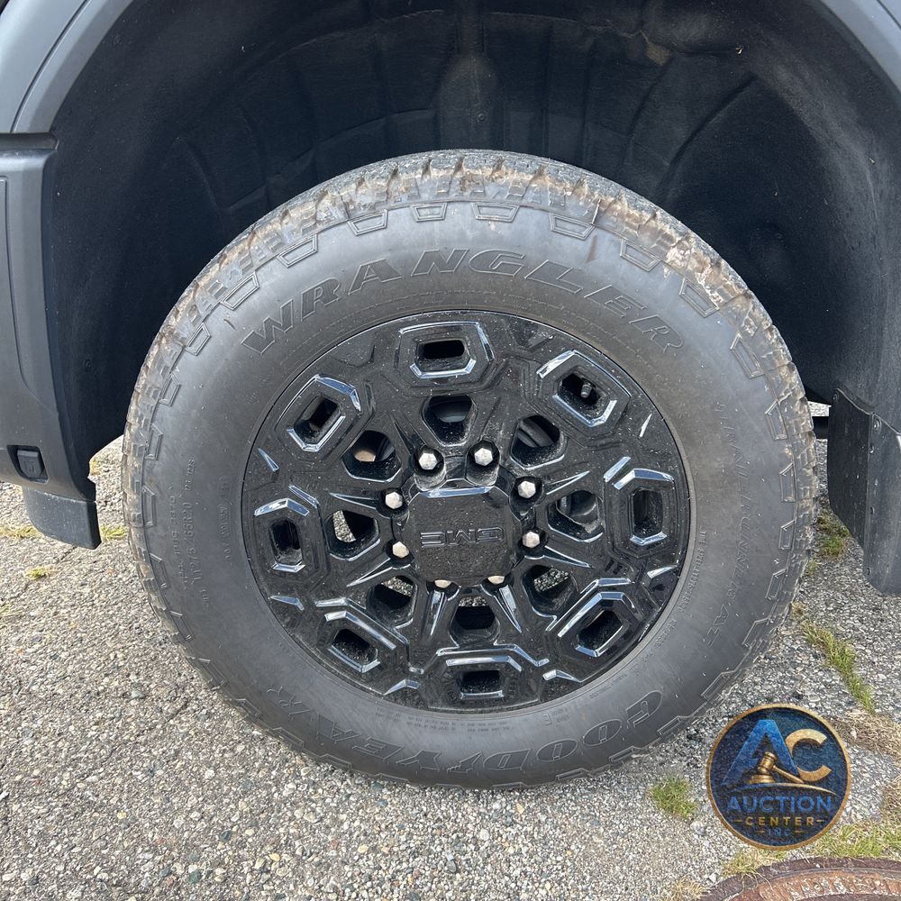 2025 GMC Sierra 2500 Denali