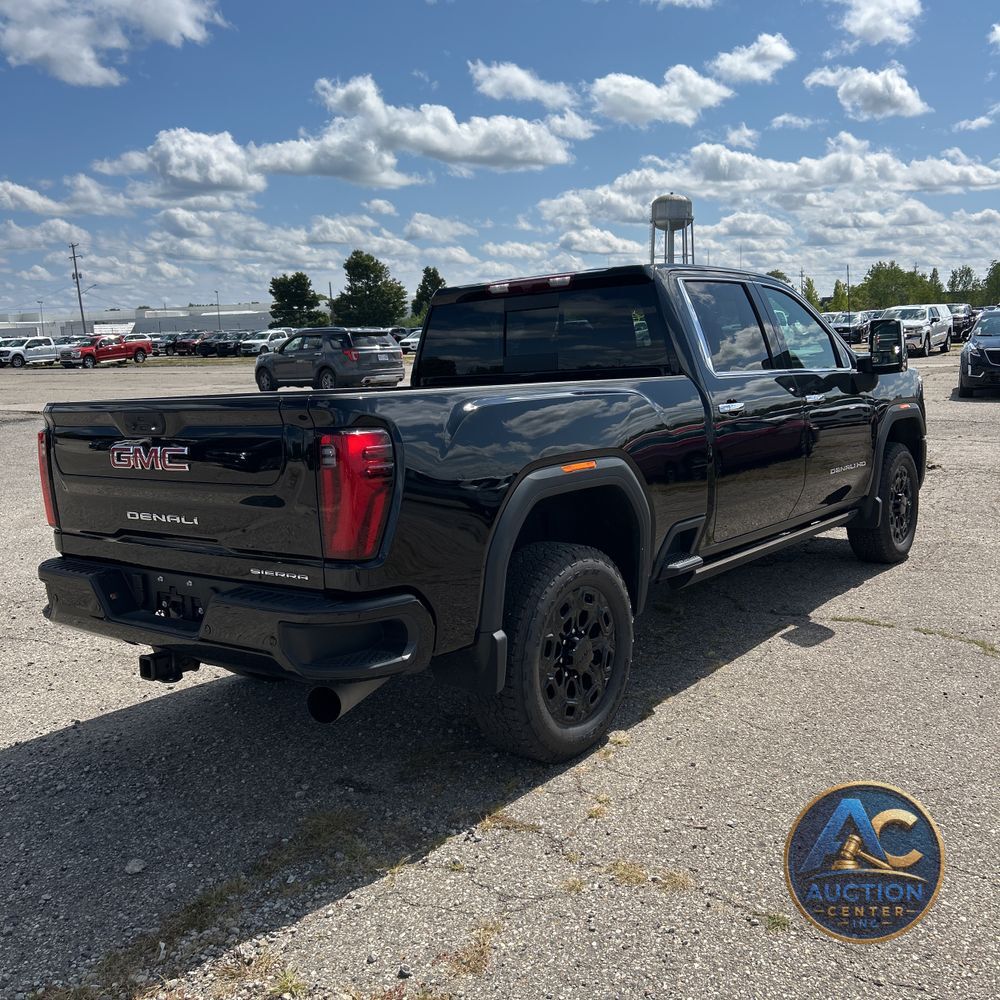 2025 GMC Sierra 2500 Denali