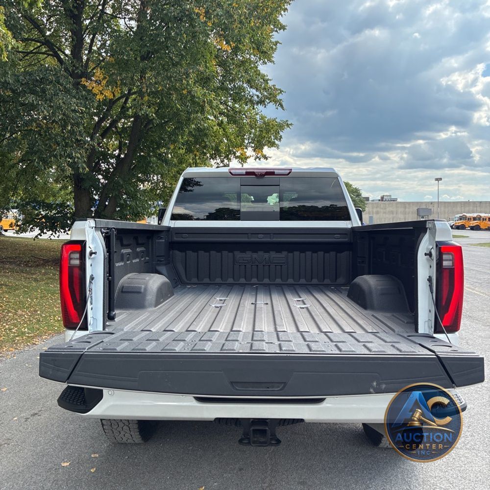 2025 GMC Sierra 2500 Denali