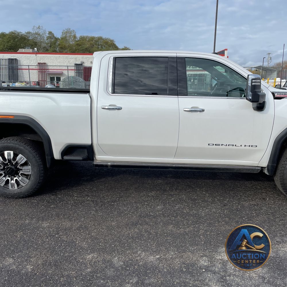 2025 GMC Sierra 2500HD Denali
