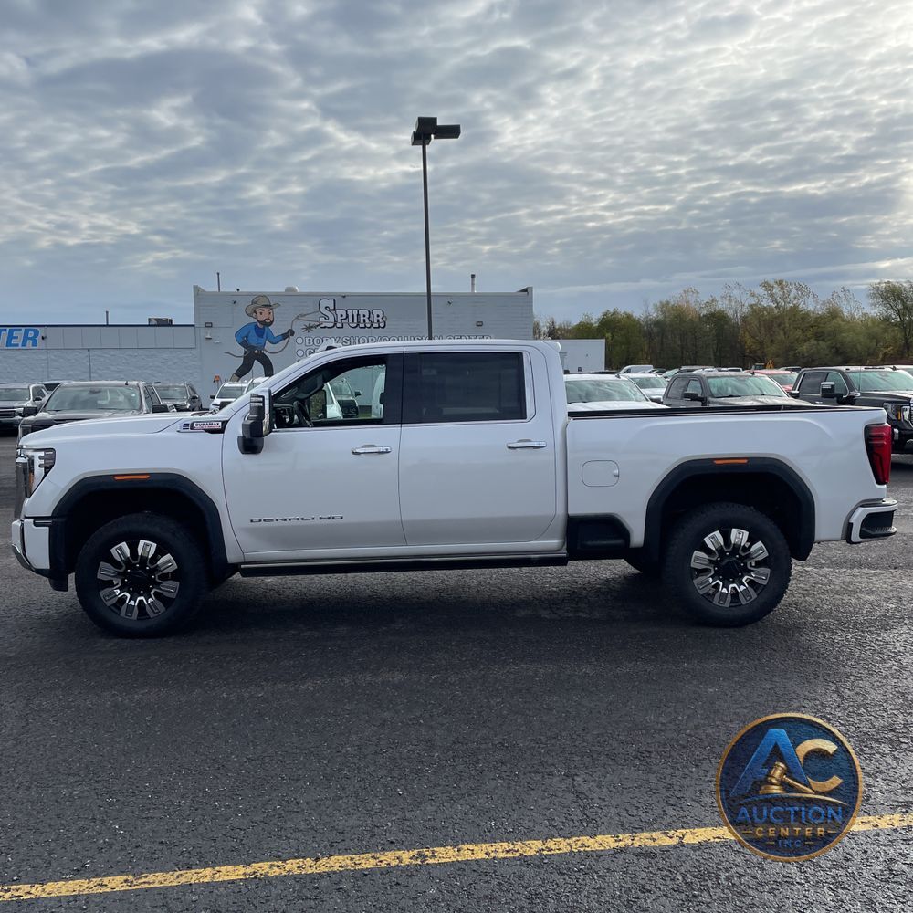 2025 GMC Sierra 2500HD Denali