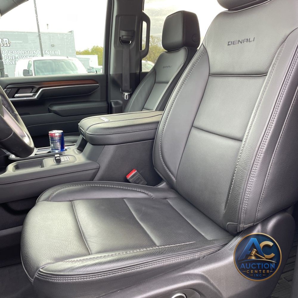 2025 GMC Sierra 2500HD Denali