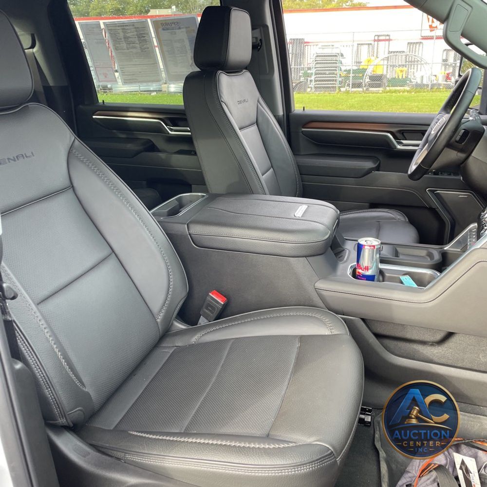2025 GMC Sierra 2500HD Denali