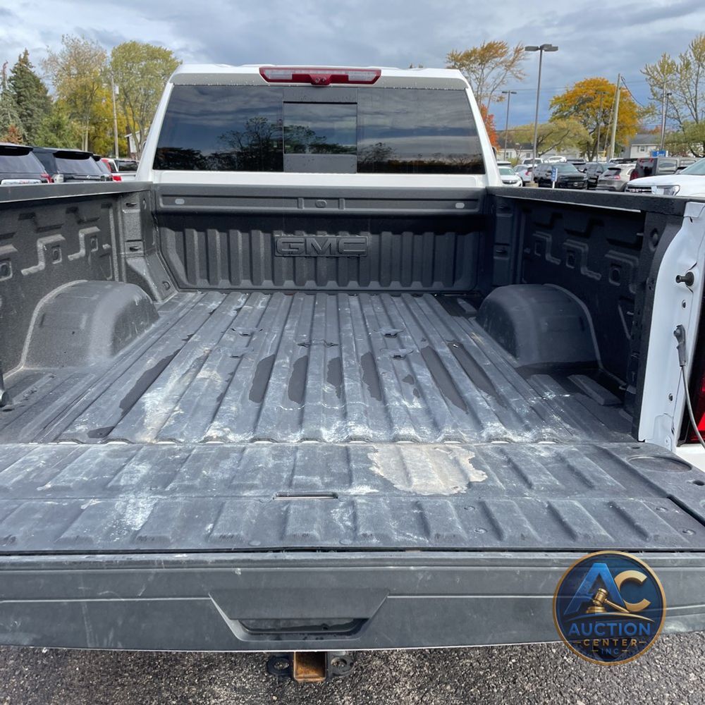 2025 GMC Sierra 2500HD Denali