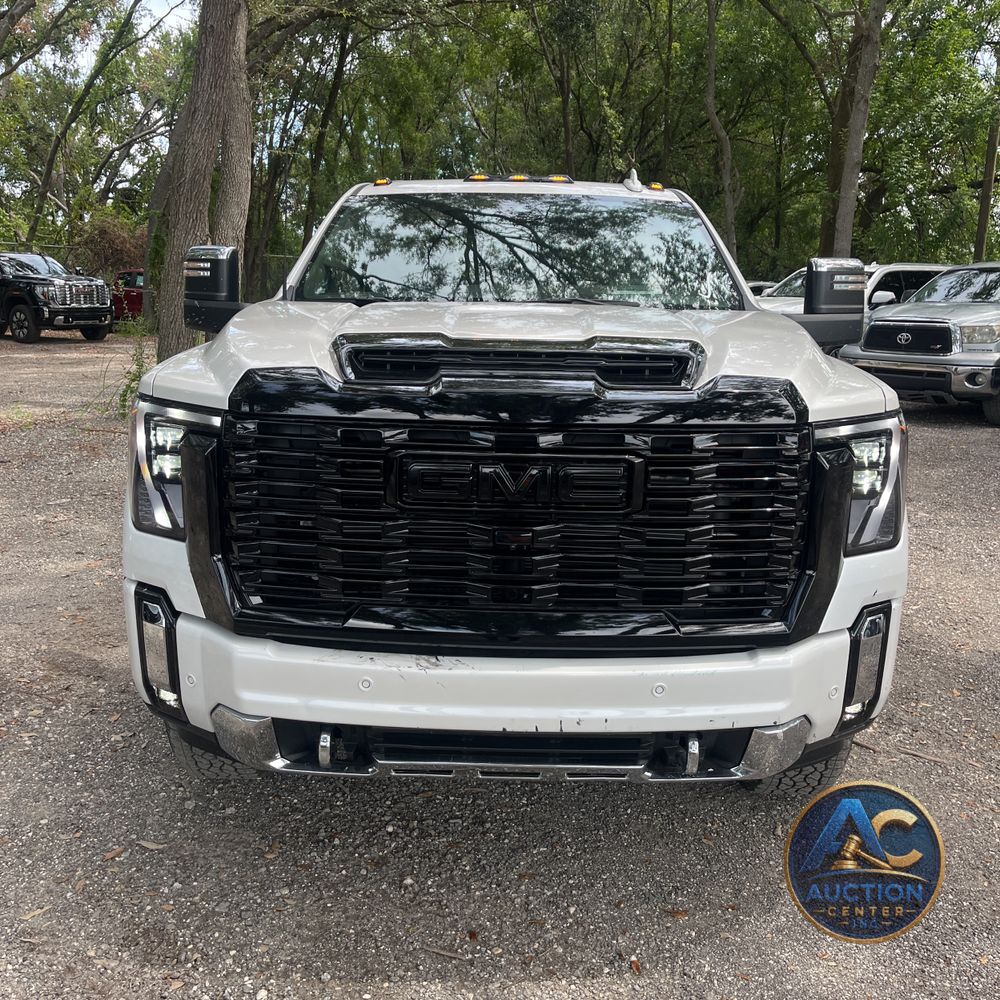 2025 GMC Sierra 2500HD Denali
