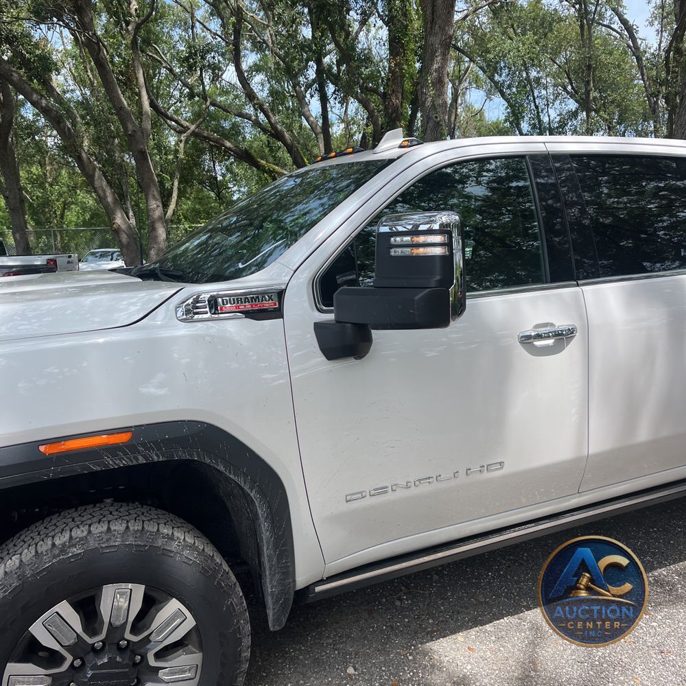 2025 GMC Sierra 2500HD Denali