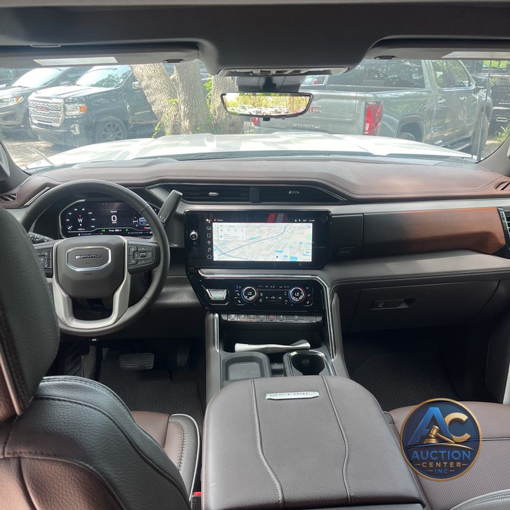 2025 GMC Sierra 2500HD Denali