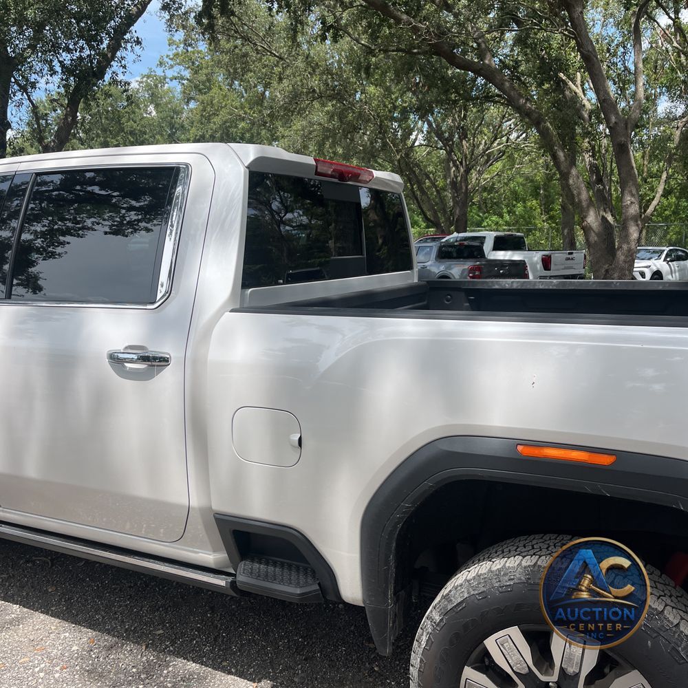 2025 GMC Sierra 2500HD Denali