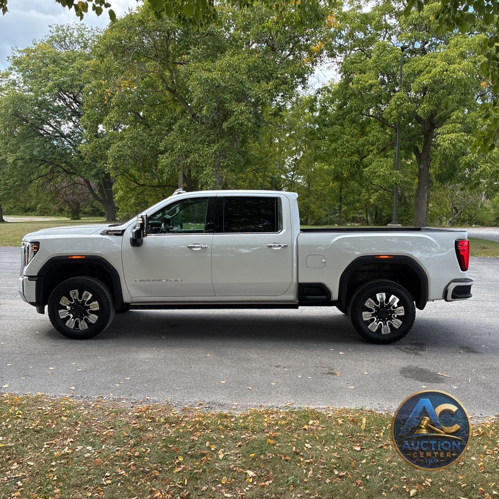 2025 GMC Sierra 3500 Denali