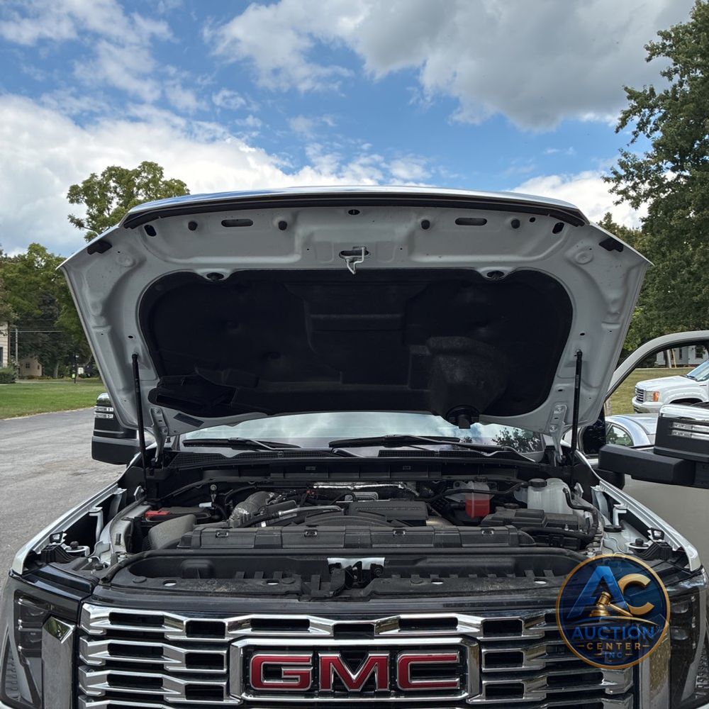 2025 GMC Sierra 3500 Denali