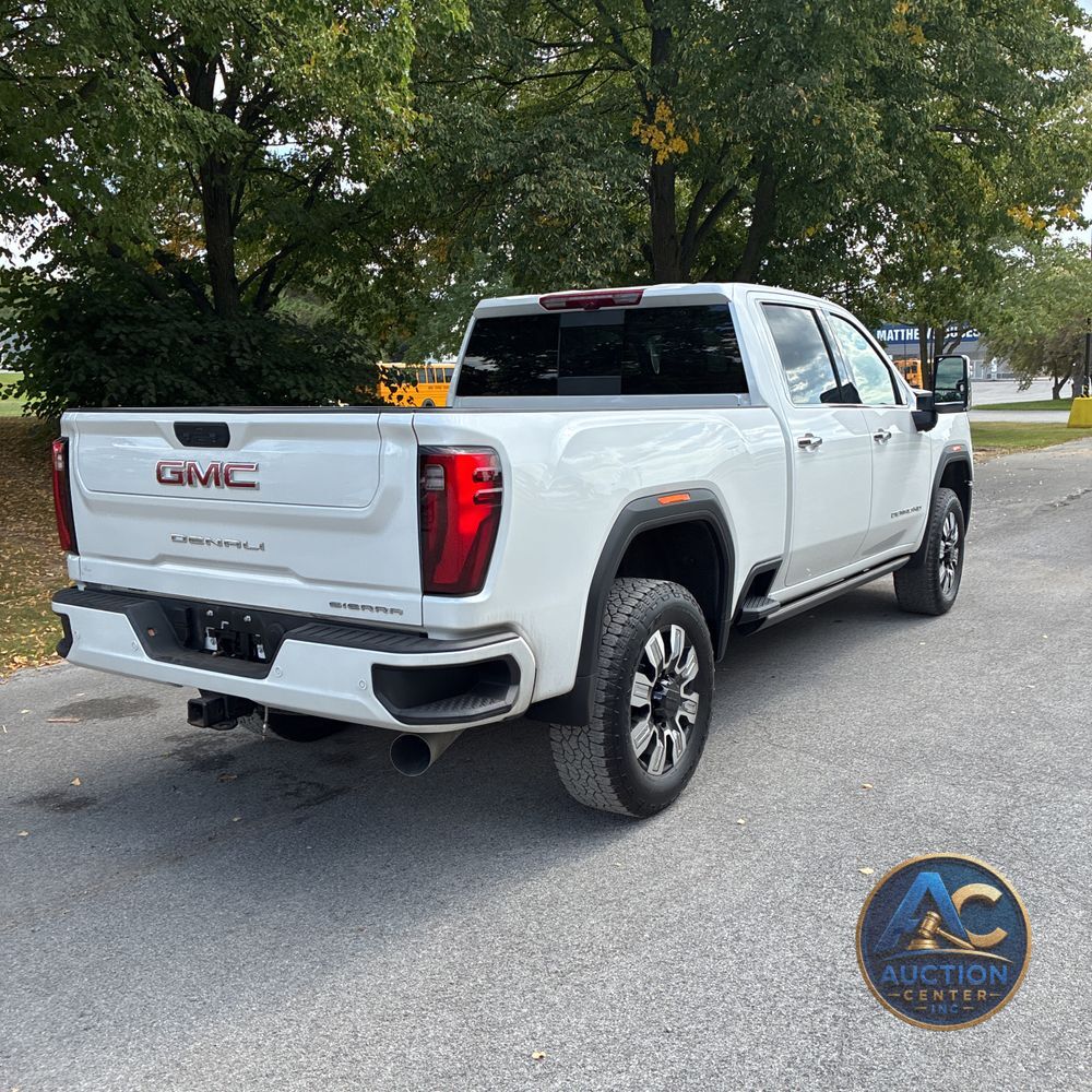 2025 GMC Sierra 3500 Denali