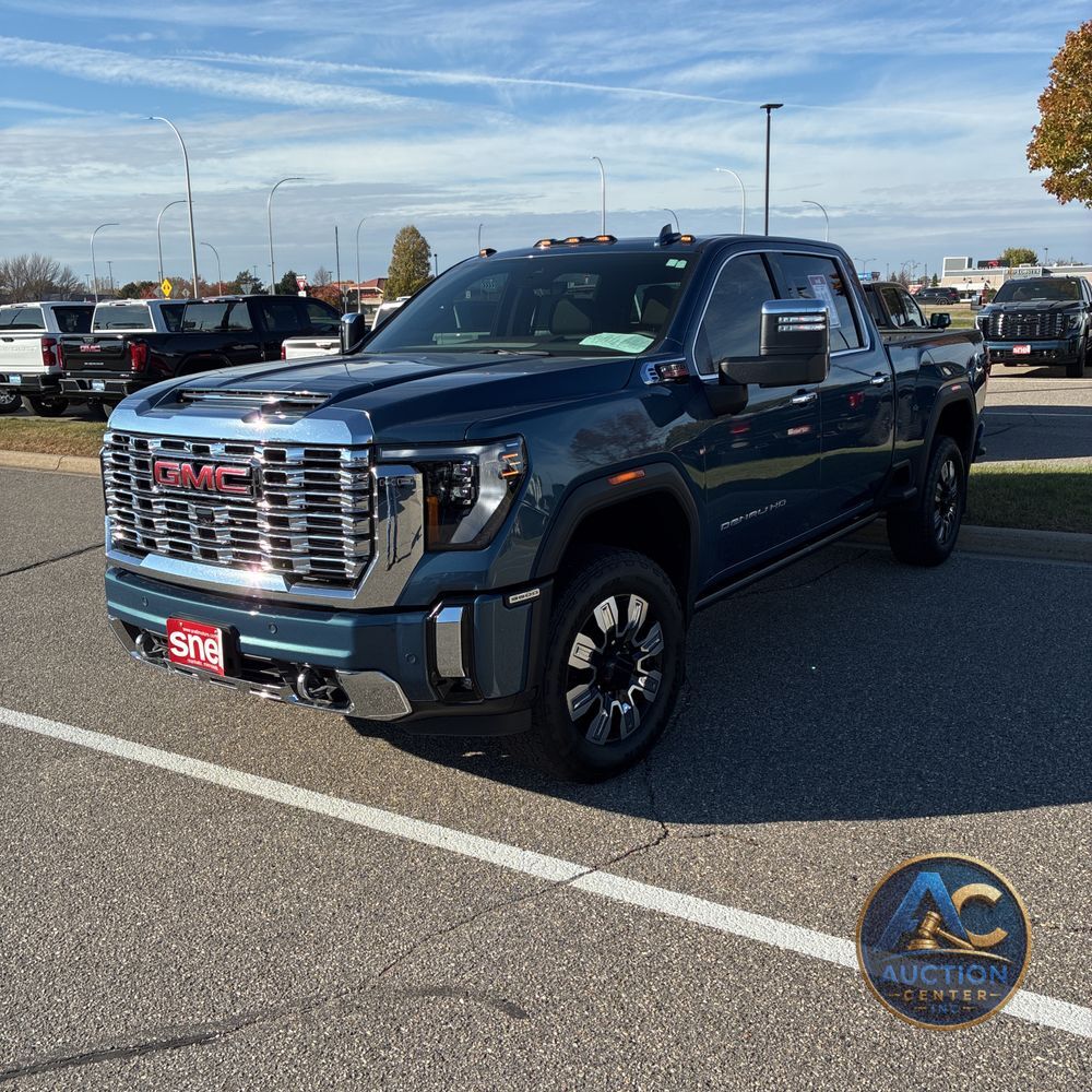 2025 GMC Sierra 3500HD Denali