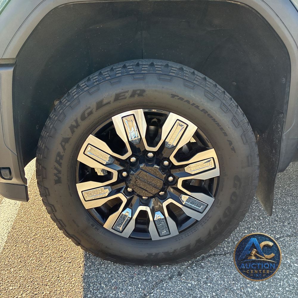 2025 GMC Sierra 3500HD Denali