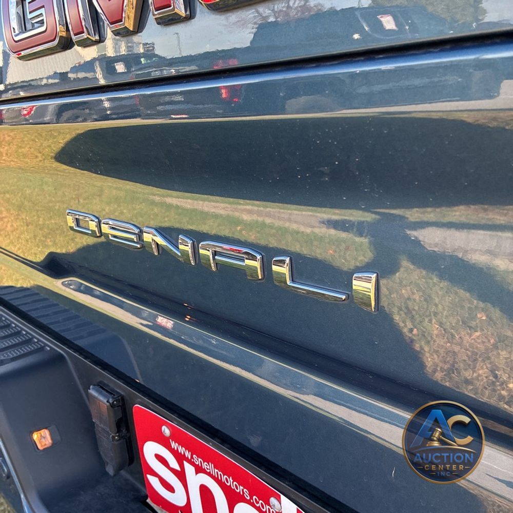 2025 GMC Sierra 3500HD Denali