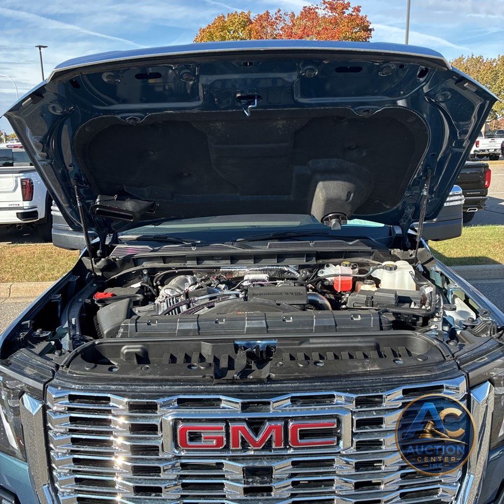 2025 GMC Sierra 3500HD Denali