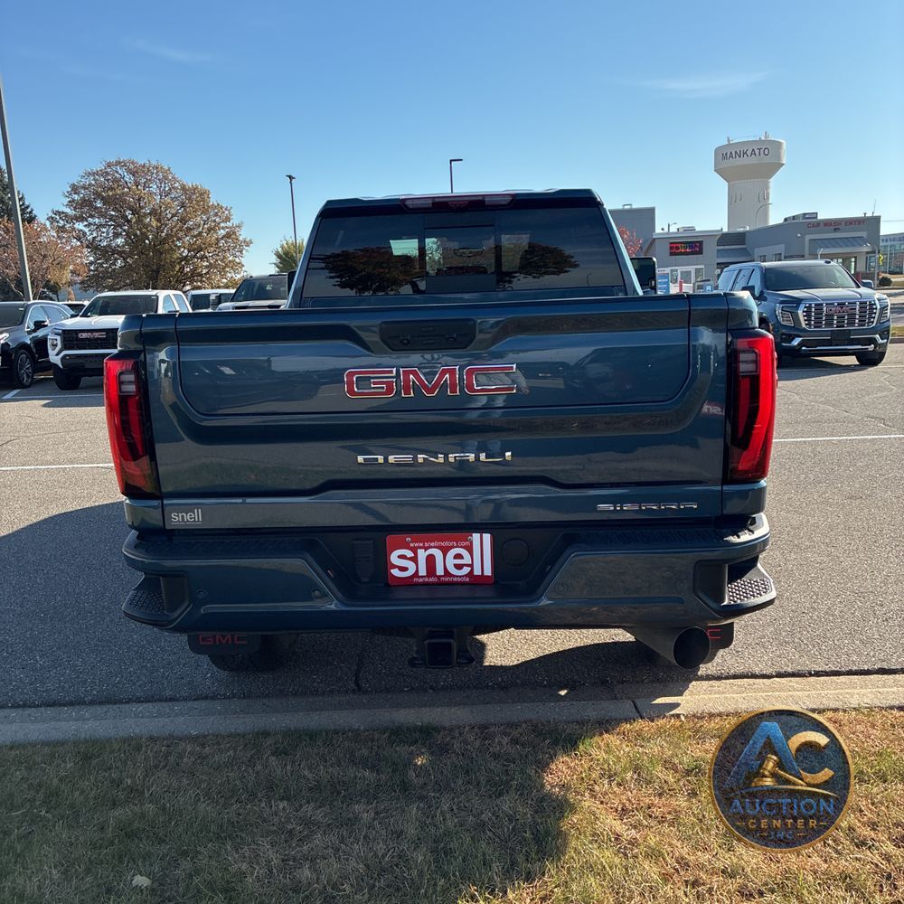 2025 GMC Sierra 3500HD Denali