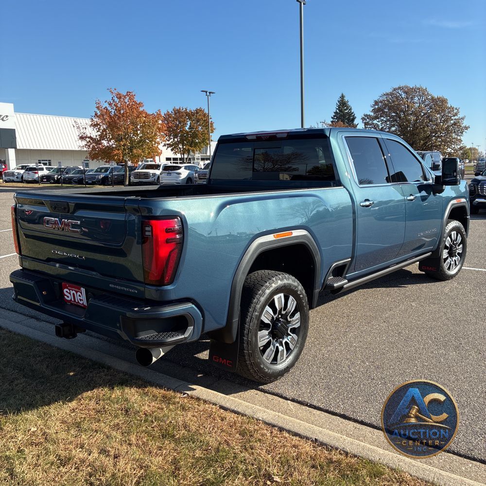 2025 GMC Sierra 3500HD Denali