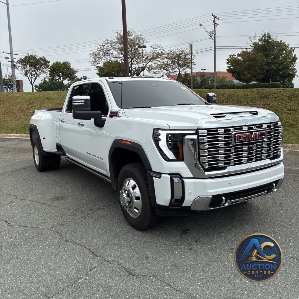 2025 GMC Sierra 3500HD Denali